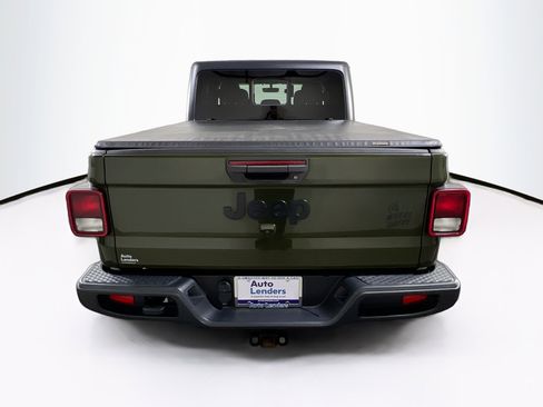 Used 2022 Jeep Gladiator Sport AWD/4WD image 6