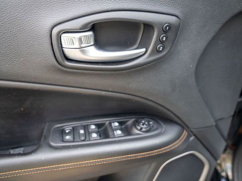 Used 2021 Jeep Compass Limited w/ Elite Interior Group image 16