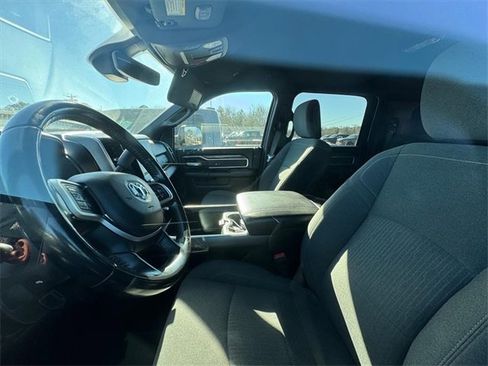 Used 2021 RAM 2500 Big Horn w/ Level 1 Equipment Group image 9