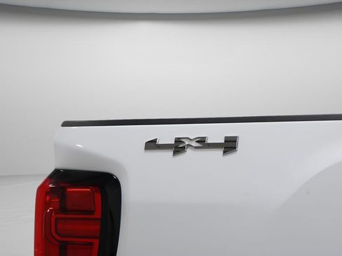 Used 2024 GMC Sierra 2500 Pro w/ Convenience Package image 24