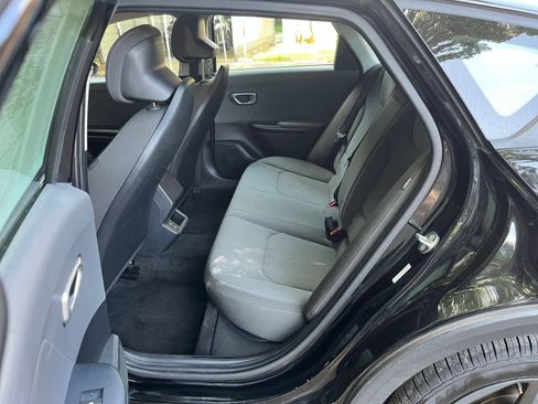 Used 2025 Kia K4 FWD image 24