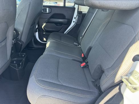 Certified 2024 Jeep Wrangler Unlimited Sahara image 14