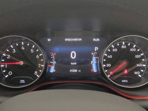 Used 2019 Jeep Compass Trailhawk w/ Cold Weather Group AWD/4WD image 23