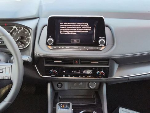 New 2026 Nissan Rogue SV FWD image 9