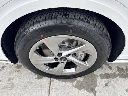 New 2026 Genesis GV70 2.5T Advanced image 19