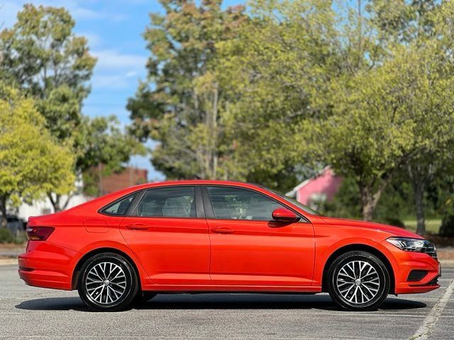 Used 2019 Volkswagen Jetta SEL FWD image 4