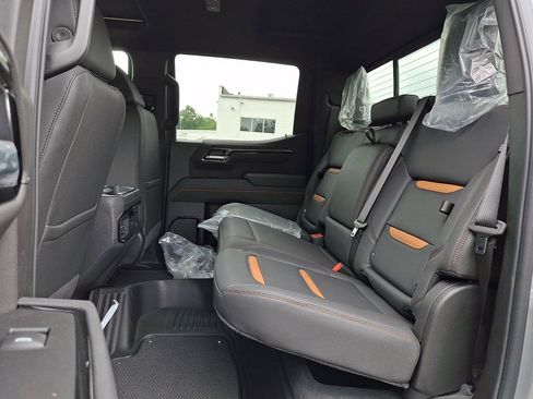 New 2026 GMC Sierra 1500 AT4 w/ AT4 Premium Package AWD/4WD image 6