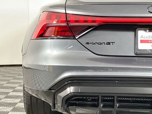 Used 2022 Audi e-tron GT Prestige w/ Prestige Package AWD/4WD image 17