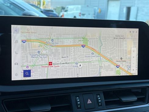 Used 2025 Lexus ES 300h w/ Premium Package image 17