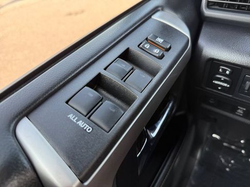 Used 2016 Toyota 4Runner SR5 RWD image 27
