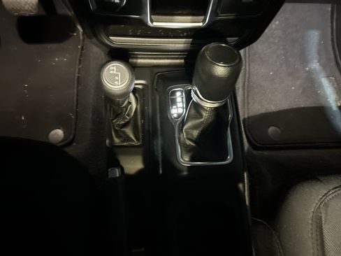 Used 2023 Jeep Wrangler Sport image 13