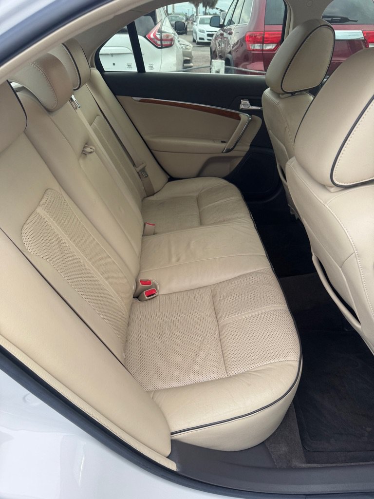 Used 2010 Lincoln MKZ FWD image 12