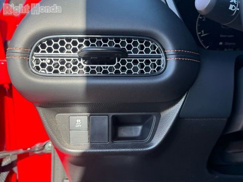 Certified 2025 Honda HR-V Sport image 16