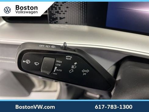 New 2026 Volkswagen Tiguan SE R-Line AWD/4WD image 19