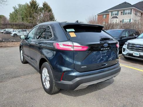 Used 2022 Ford Edge SEL w/ Convenience Package image 4