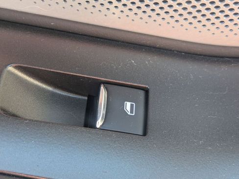 Used 2025 Ford Explorer ST image 34