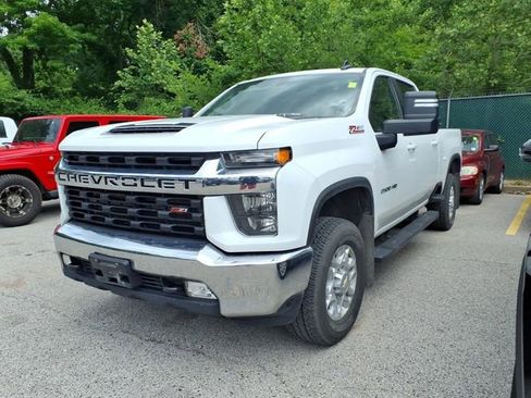 Used 2022 Chevrolet Silverado 2500 LT w/ Convenience Package AWD/4WD image 1