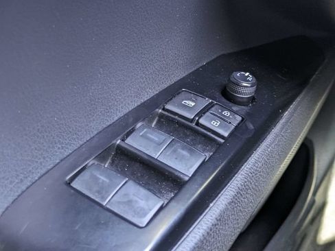 Used 2025 Toyota Camry SE w/ Convenience Package FWD image 20