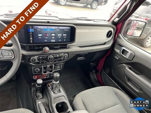 Certified 2024 Jeep Wrangler Willys image 14