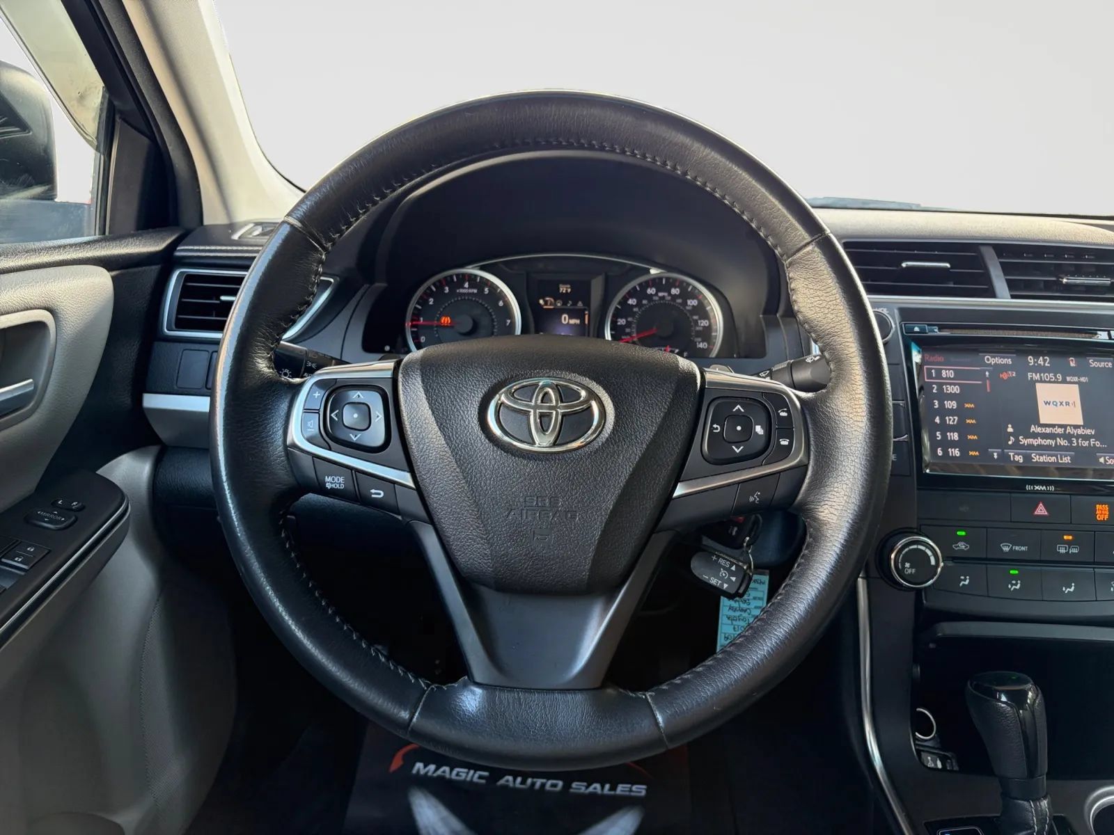 Used 2017 Toyota Camry SE FWD image 26