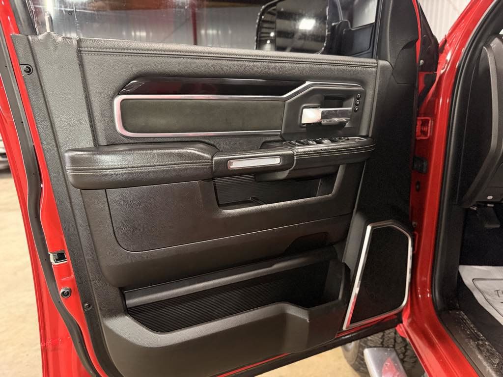 Used 2019 RAM 2500 Laramie AWD/4WD image 23