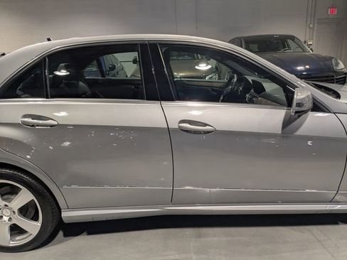 Used 2011 Mercedes-Benz E 350 4MATIC Sedan image 11