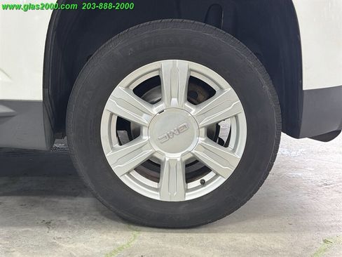 Used 2015 GMC Terrain SLT w/ Open Road Package AWD/4WD image 16