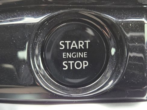 New 2025 Nissan Pathfinder SL image 19