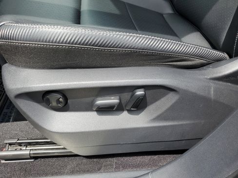 Used 2022 Volkswagen Atlas Cross Sport SE image 14