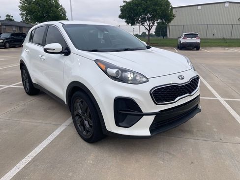 Used 2022 Kia Sportage LX w/ LX FWD Value Edition Package image 1