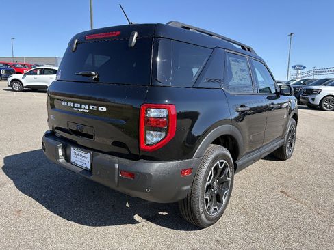 New 2026 Ford Bronco Sport Outer Banks AWD/4WD image 5
