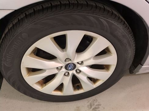 Used 2015 Subaru Legacy 2.5i Premium image 2