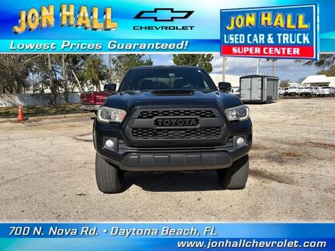 Used 2019 Toyota Tacoma TRD Sport image 18