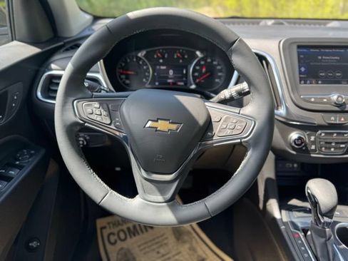 Used 2024 Chevrolet Equinox LT AWD/4WD image 22