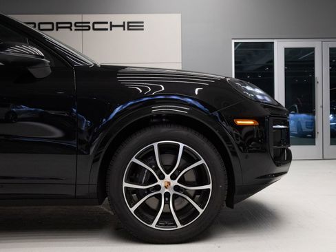 New 2026 Porsche Cayenne Coupe AWD/4WD image 11