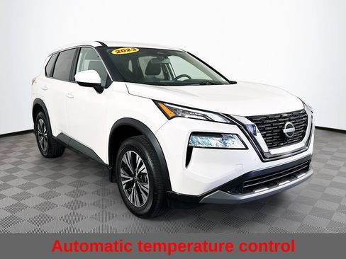 Certified 2023 Nissan Rogue SV AWD/4WD image 3