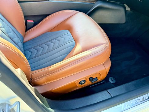 Used 2019 Maserati Ghibli GranLusso RWD image 94