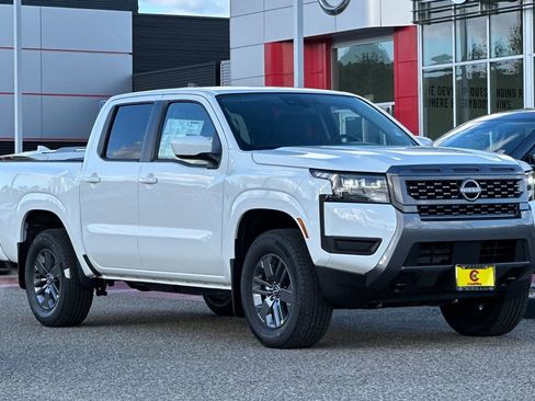New 2026 Nissan Frontier SV image 2