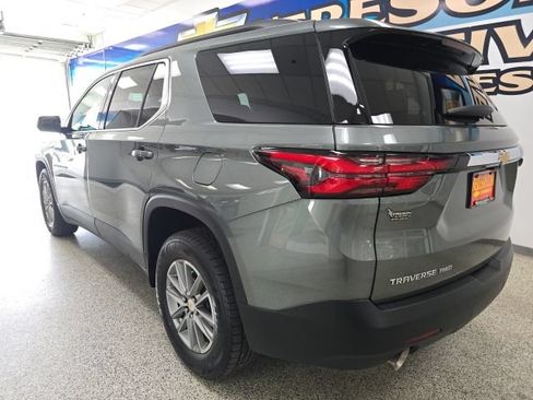 Used 2023 Chevrolet Traverse LT w/ Rear Camera Mirror Package AWD/4WD image 5