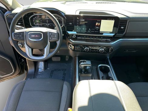 Used 2024 GMC Sierra 1500 Elevation w/ Preferred Package AWD/4WD image 14