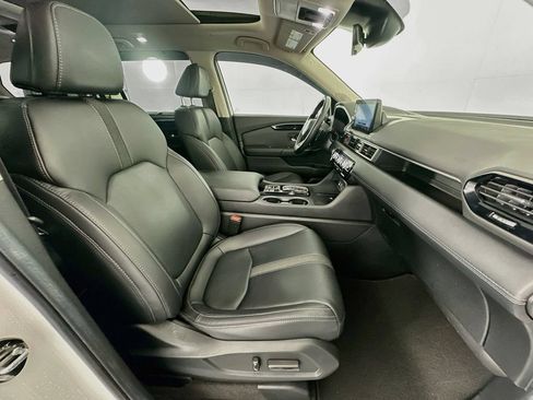 Certified 2024 Honda Pilot Touring image 30