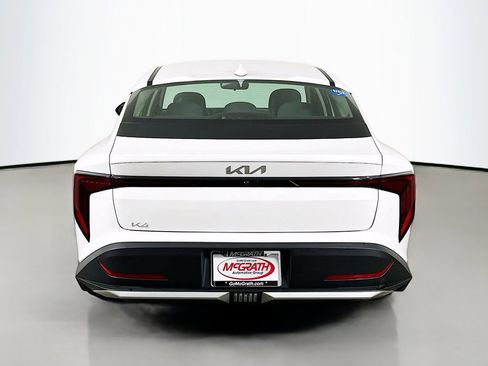 Certified 2025 Kia K4 EX FWD image 16
