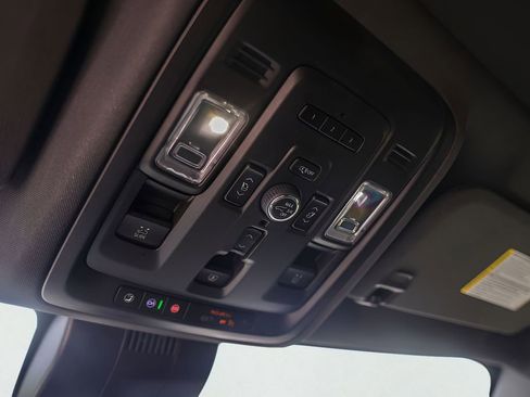 Used 2023 Chevrolet Tahoe Premier RWD image 25