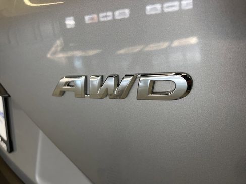 Used 2019 Honda CR-V LX image 28