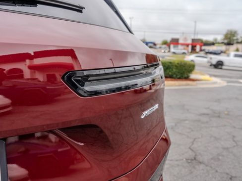 Used 2025 BMW iX xDrive50 image 28