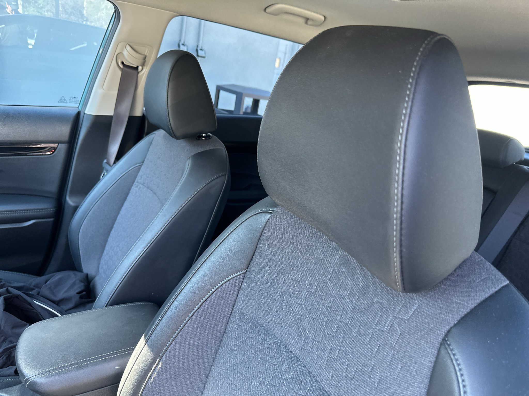 Used 2025 Kia Seltos S FWD image 5