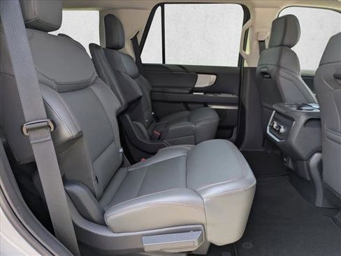 New 2025 Ford Expedition Active image 21