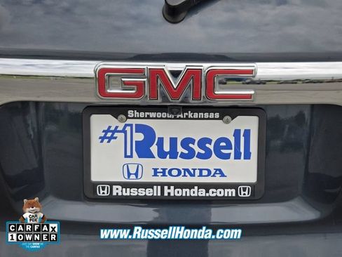Used 2019 GMC Acadia Denali w/ Technology Package FWD image 11