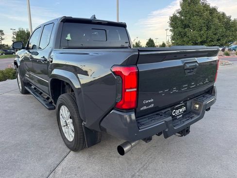 Used 2024 Toyota Tacoma SR5 AWD/4WD image 5