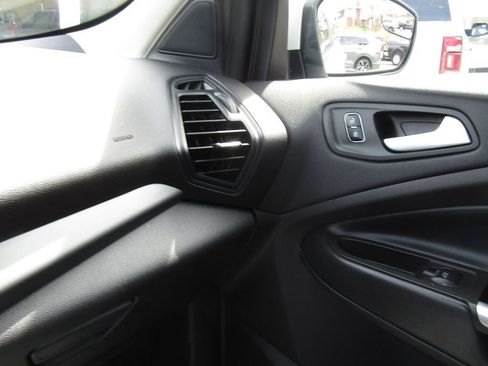 Used 2019 Ford Escape SE AWD/4WD image 23